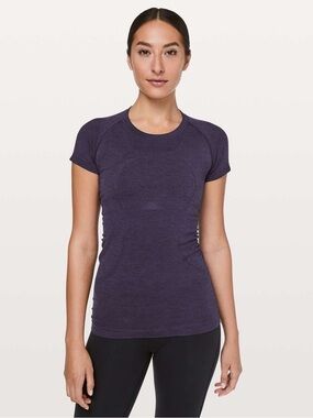 Lululemon Swiftly Tech Short Sleeve Tee in Dark Court Purple/Black